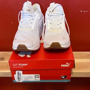 Puma White Sneakers with Brown Accents 10 D
